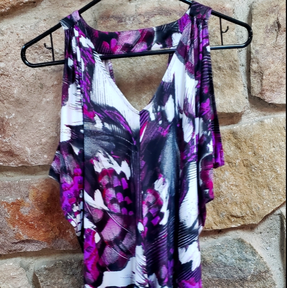 Shoulderless Polyester/Spandex blouse